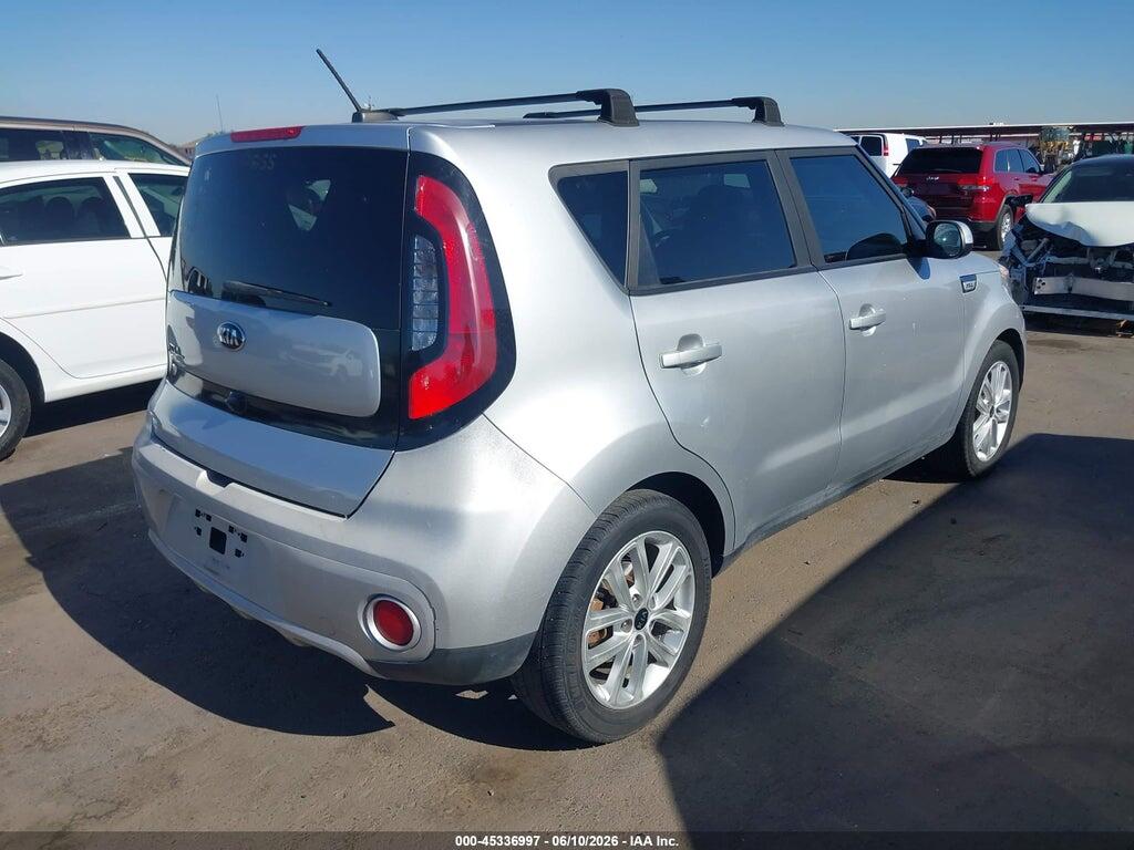 KNDJP3A55K7656331 2019 KIA SOUL photo no. 4