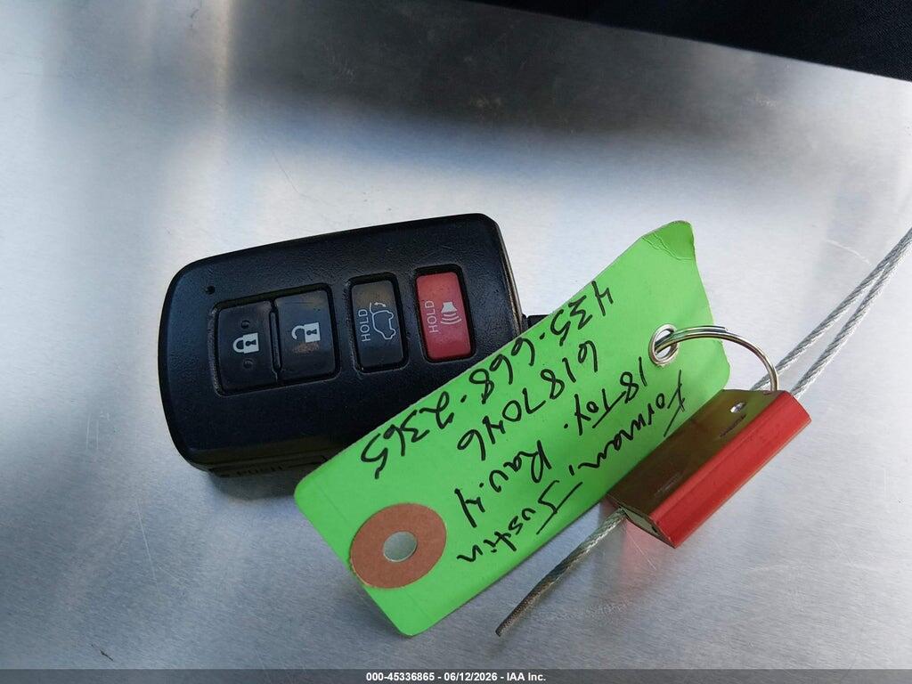 JTMRFREV2JJ252519 2018 TOYOTA RAV4 photo no. 11