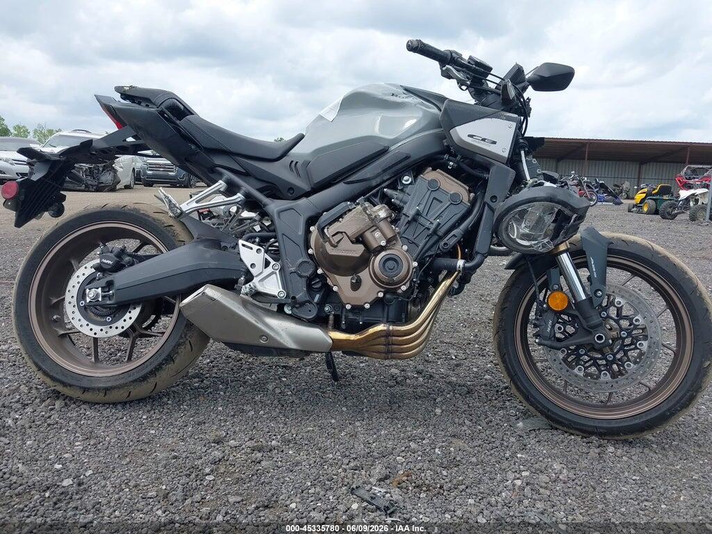 MLHRH1659R5000956 2024 HONDA CB650 photo no. 12