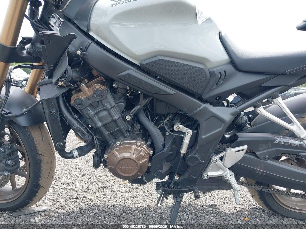 MLHRH1659R5000956 2024 HONDA CB650 photo no. 9