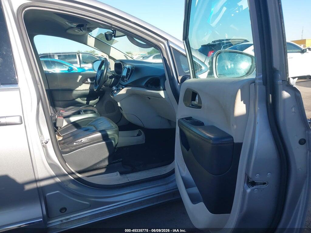 2C4RC1BG6HR576935 2017 CHRYSLER PACIFICA photo no. 5