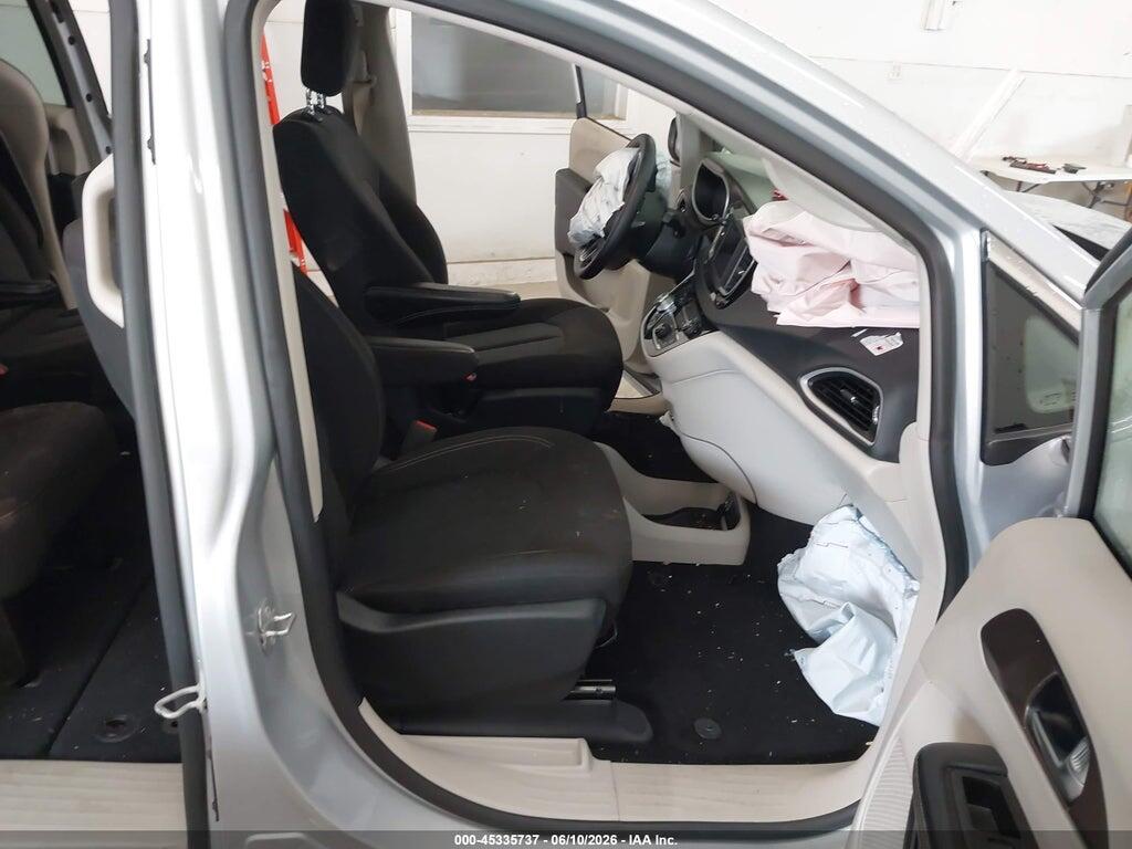 2C4RC1CG6PR516263 2023 CHRYSLER VOYAGER photo no. 5