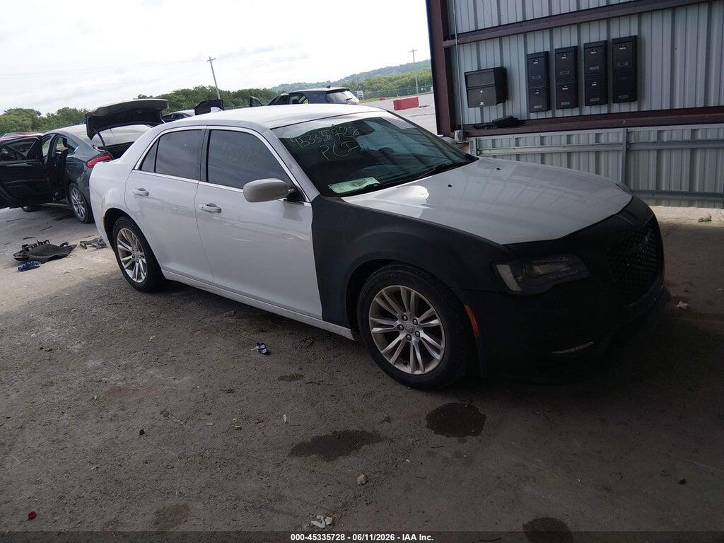 2C3CCAAG8JH249508 2018 CHRYSLER 300 photo no. 1