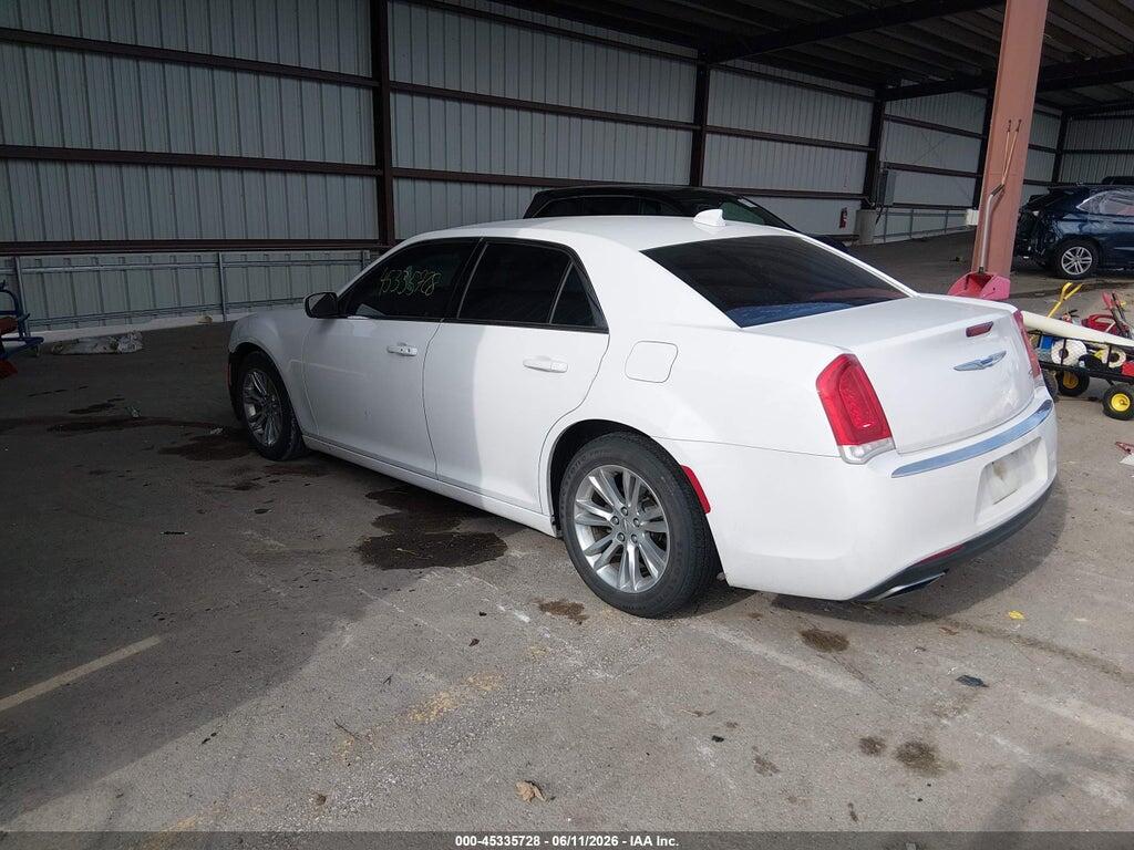 2C3CCAAG8JH249508 2018 CHRYSLER 300 photo no. 3