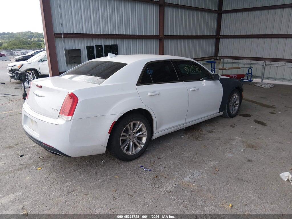 2C3CCAAG8JH249508 2018 CHRYSLER 300 photo no. 4