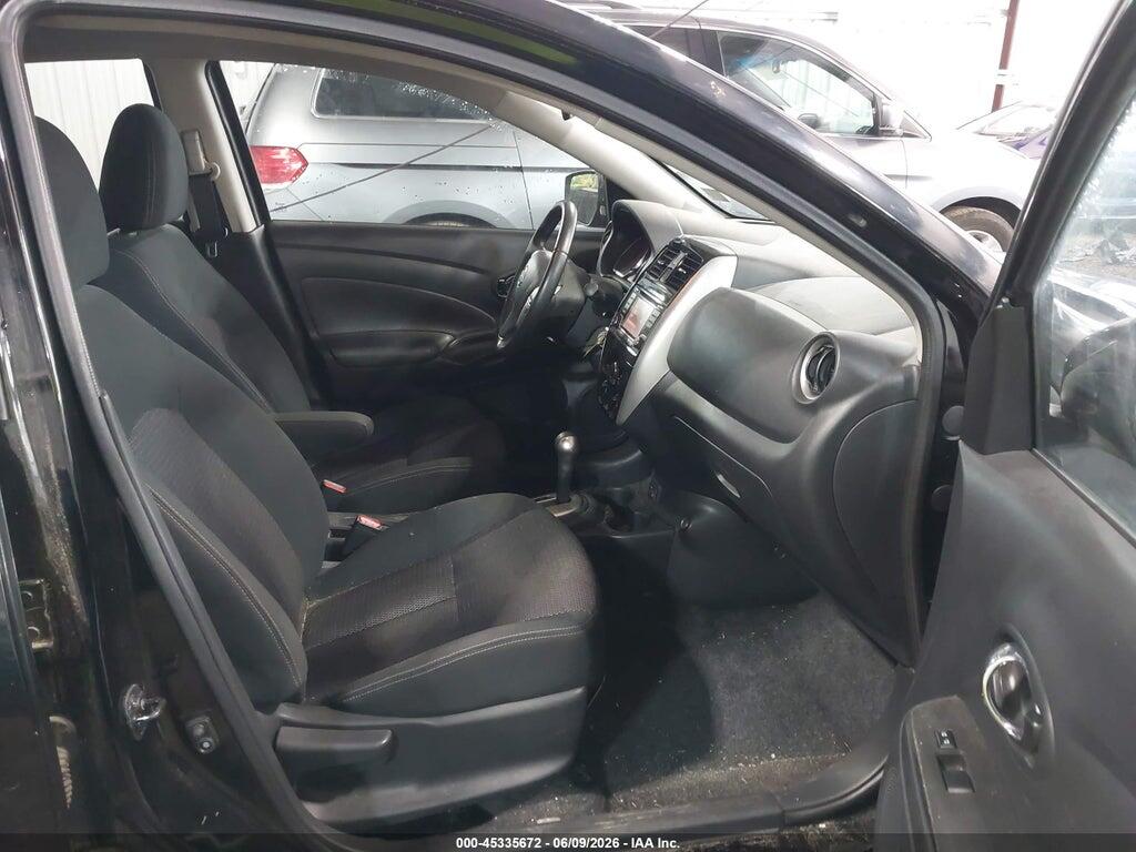 3N1CN7AP2JL804343 2018 NISSAN VERSA photo no. 5