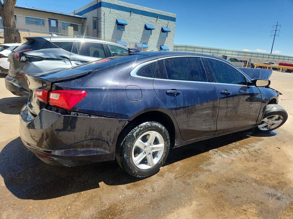 2023 CHEVROLET MALIBU LT — Фото 3 из 12