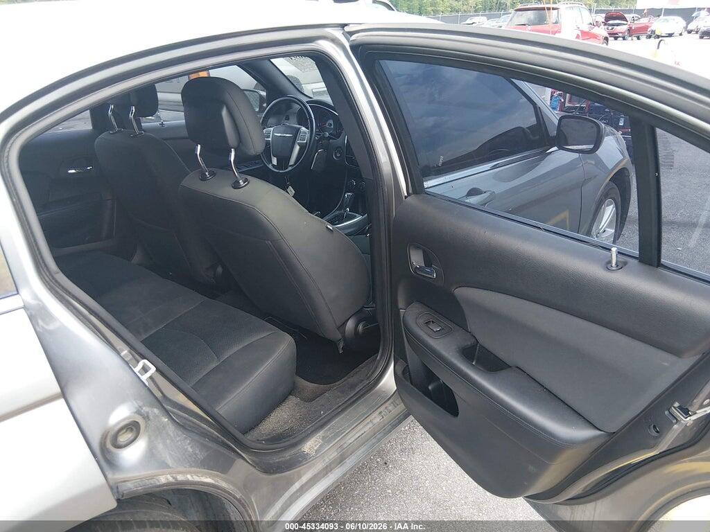 1C3BC1FB6BN614074 2011 CHRYSLER 200 photo no. 8