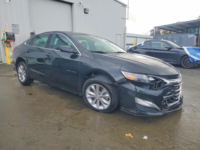 2023 CHEVROLET MALIBU LT — Фото 4 из 13