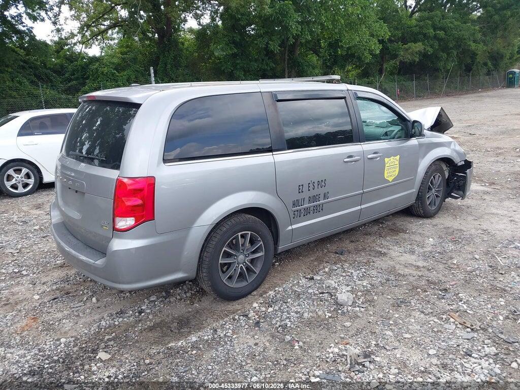 2C4RDGCG2HR600131 2017 DODGE GRAND CARAVAN photo no. 4