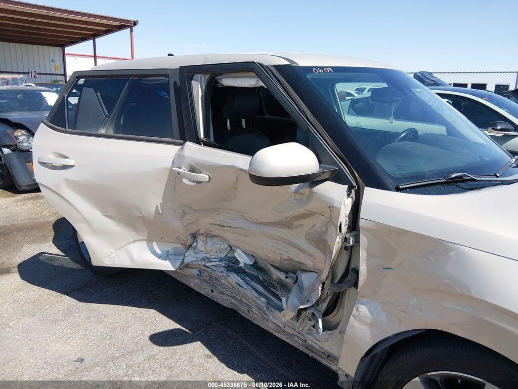 KNDJ33AUXL7051029 2020 KIA SOUL photo no. 6