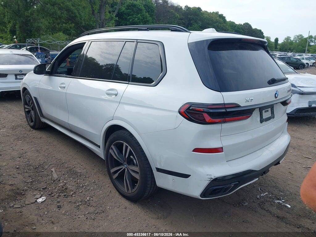 5UX33EM01S9Y36537 2025 BMW X7 photo no. 3