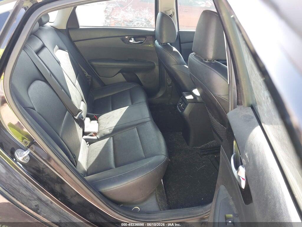 3KPF54AD0KE029643 2019 KIA FORTE photo no. 8