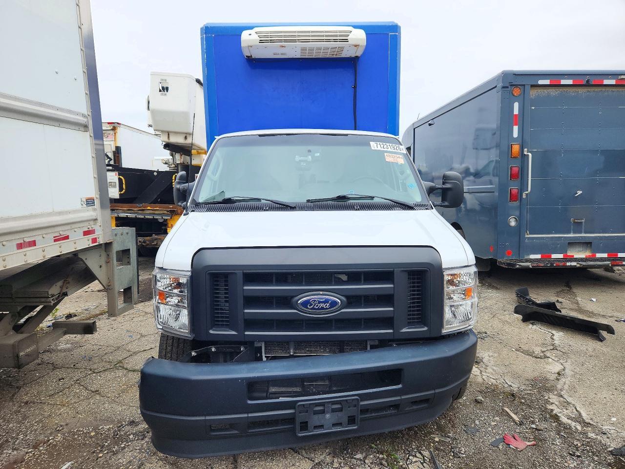 2023 FORD E350 REFRIGERATED BOX TRUCK — Фото 5 из 13