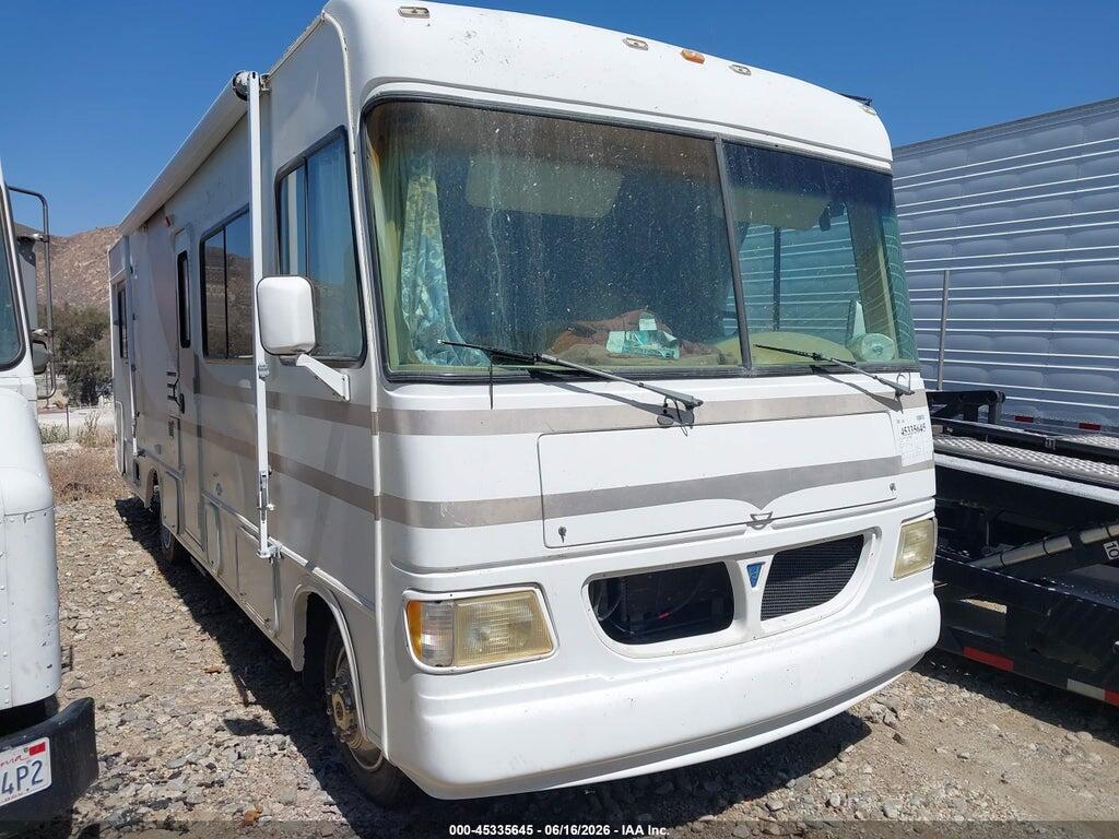 3FCLF53SXXJA22554 1999 FORD F550 photo no. 1
