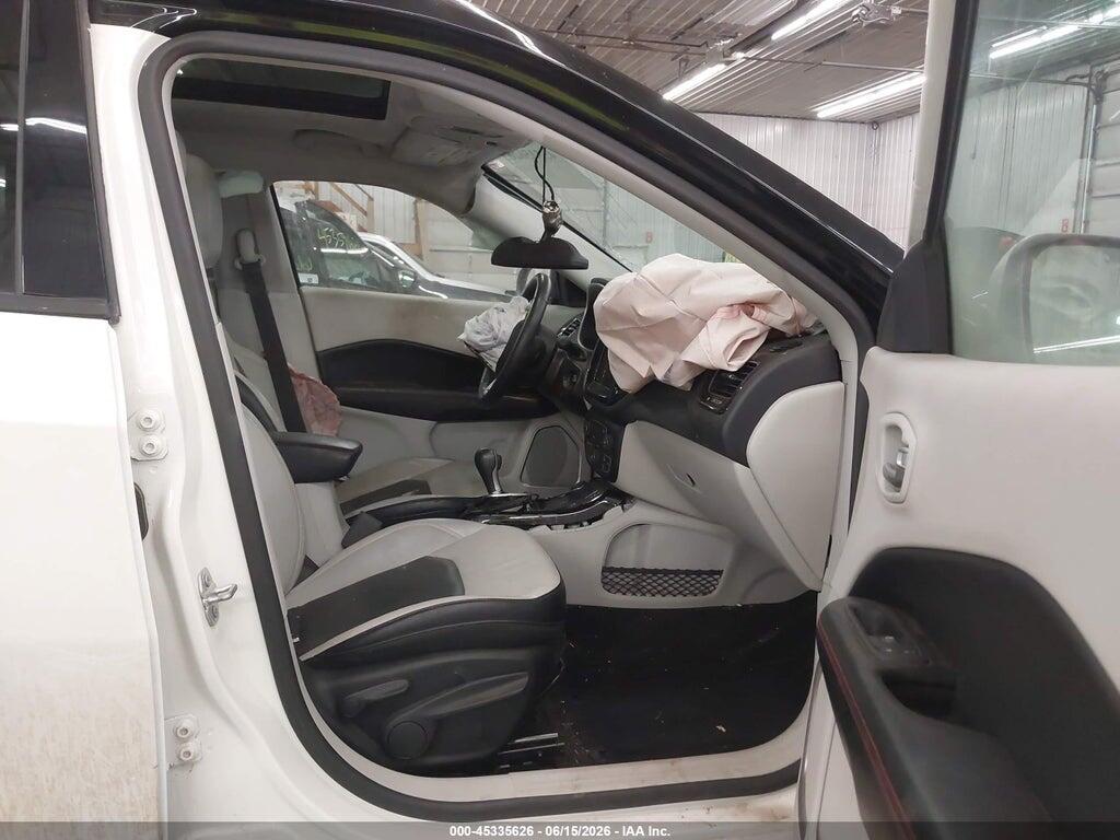 3C4NJDCB1JT168998 2018 JEEP COMPASS photo no. 5