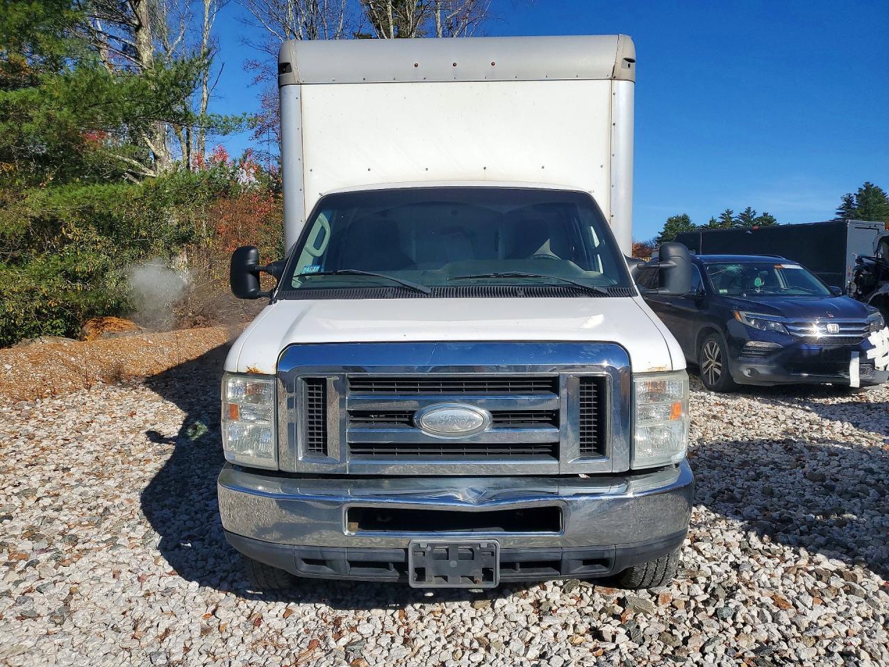 2015 FORD ECONOLINE E350 SUPER DUTY CUTAWAY VAN — Фото 5 из 13