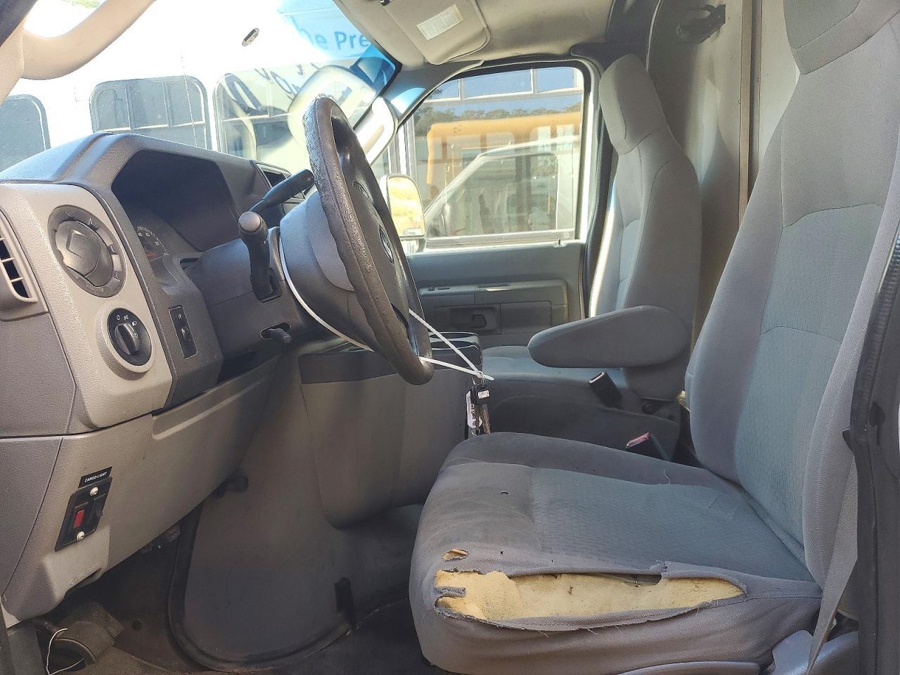 2015 FORD ECONOLINE E350 SUPER DUTY CUTAWAY VAN — Фото 7 из 13