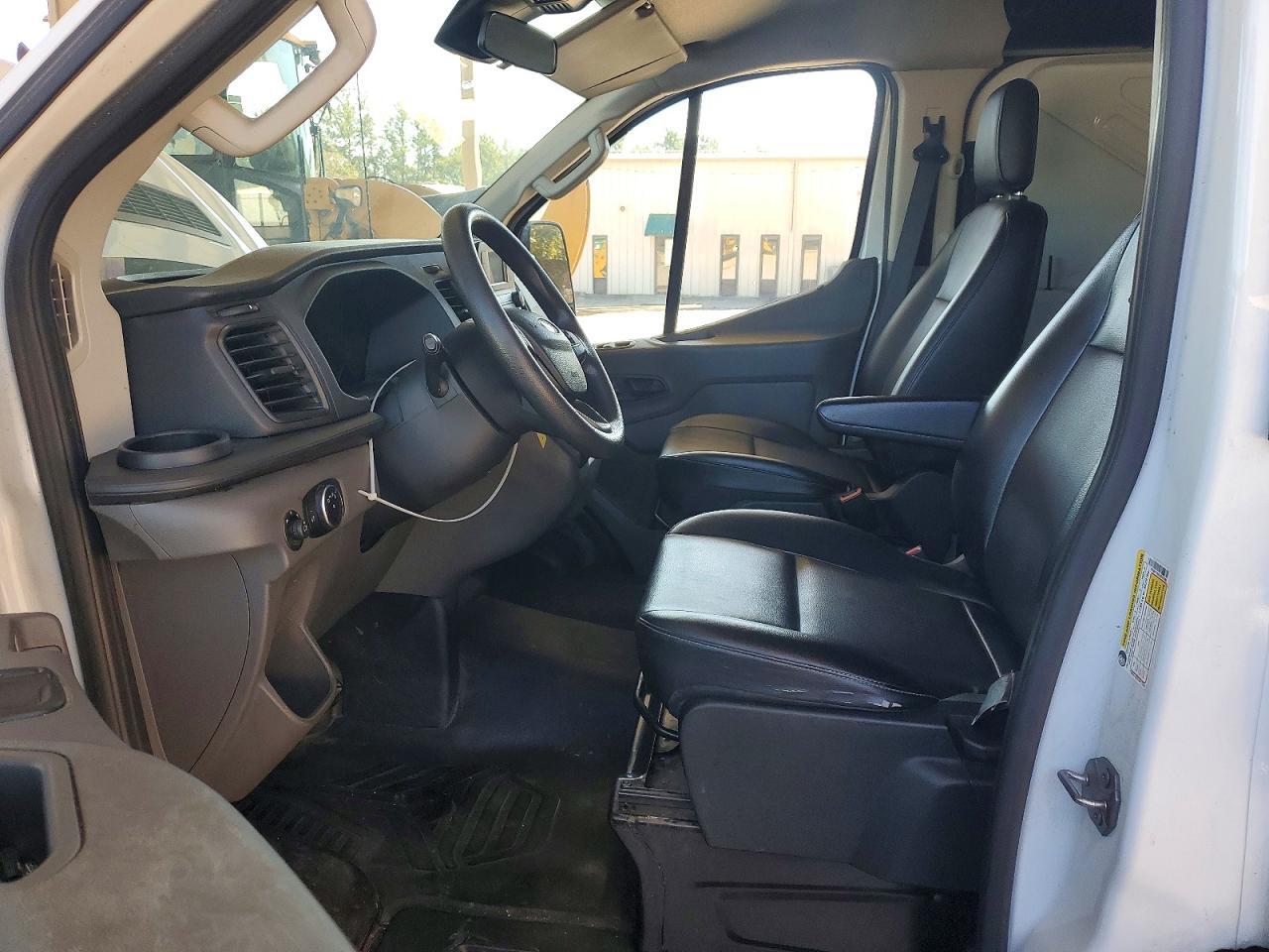 2020 FORD TRANSIT T-250 — Фото 7 из 13