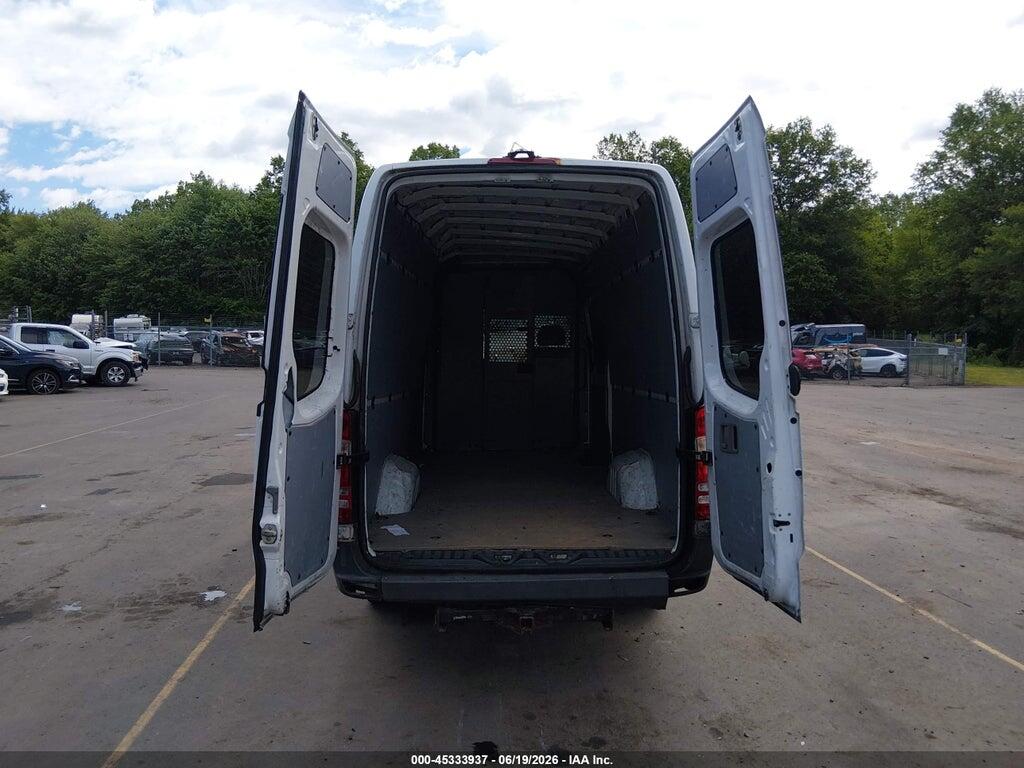 WD3PE8CD7HP529651 2017 MERCEDES-BENZ SPRINTER 2500 photo no. 8