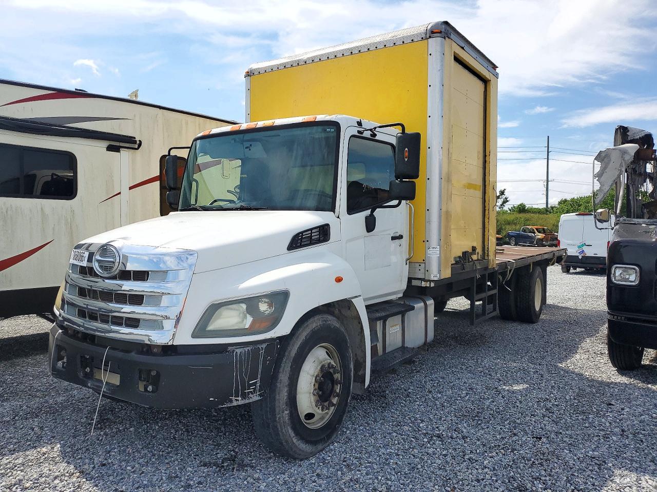 2020 HINO HINO 338