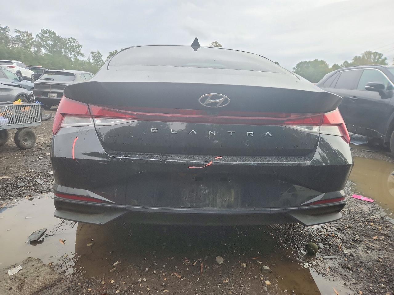 2021 HYUNDAI ELANTRA SEL — Фото 6 из 12