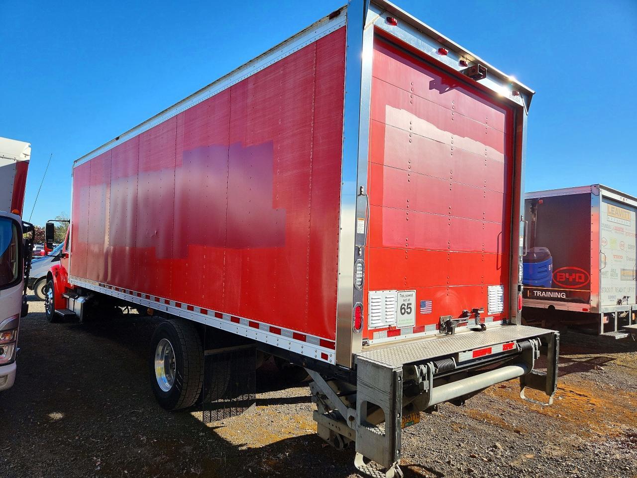 2017 FREIGHTLINER BUSINESS CLASS M2 BOX TRUCK — Фото 2 из 13