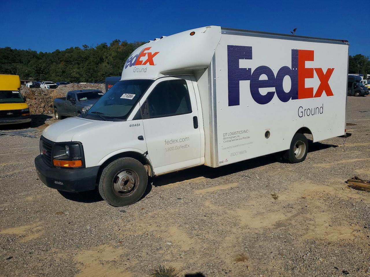 2017 GMC SAVANA DELIVERY TRUCK