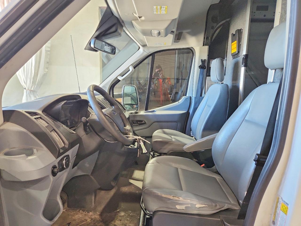 2019 FORD TRANS 150 — Фото 7 из 13