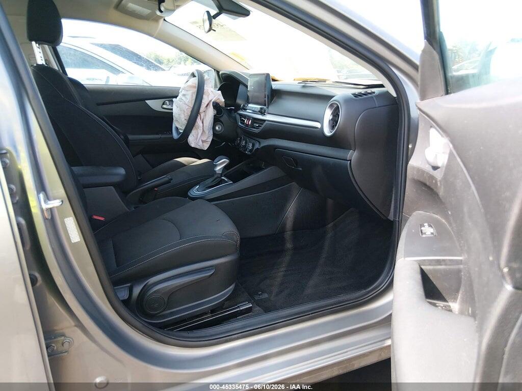 3KPF24AD8PE517626 2023 KIA FORTE photo no. 5