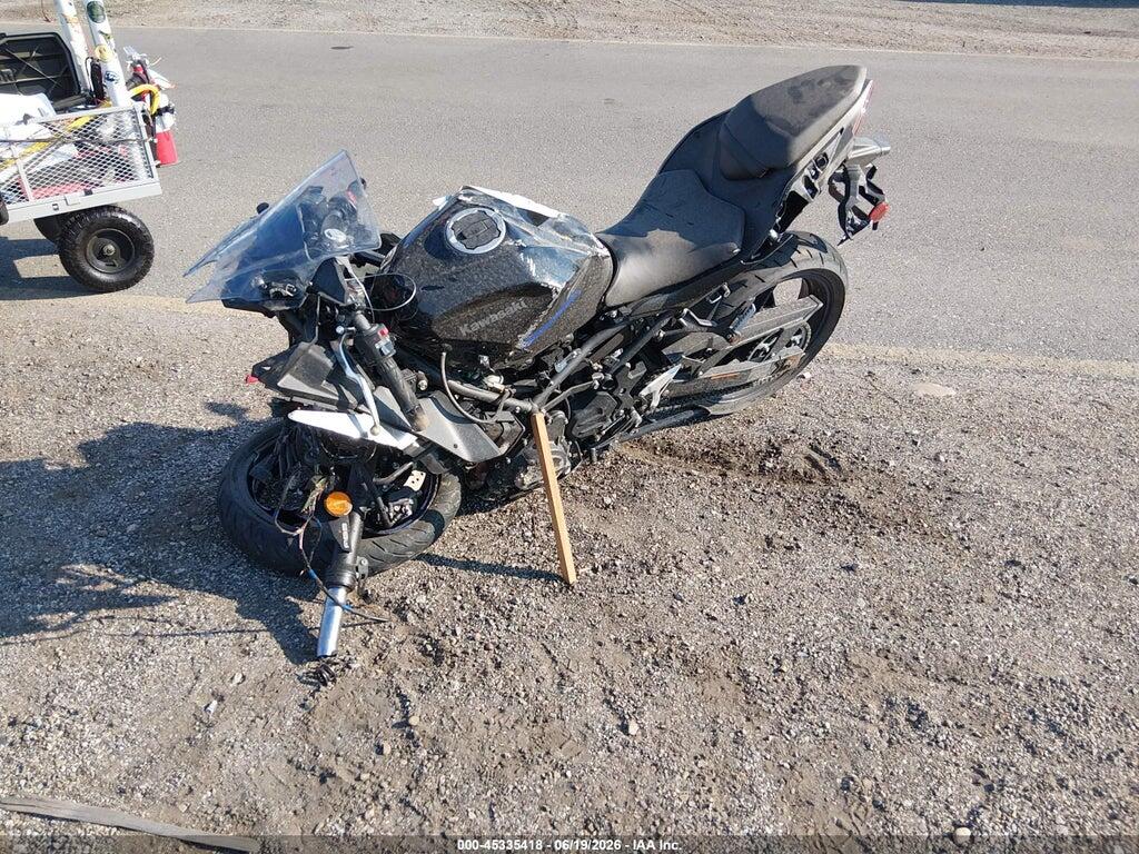 ML5EXGG18SDA57063 2025 KAWASAKI EX500 photo no. 2