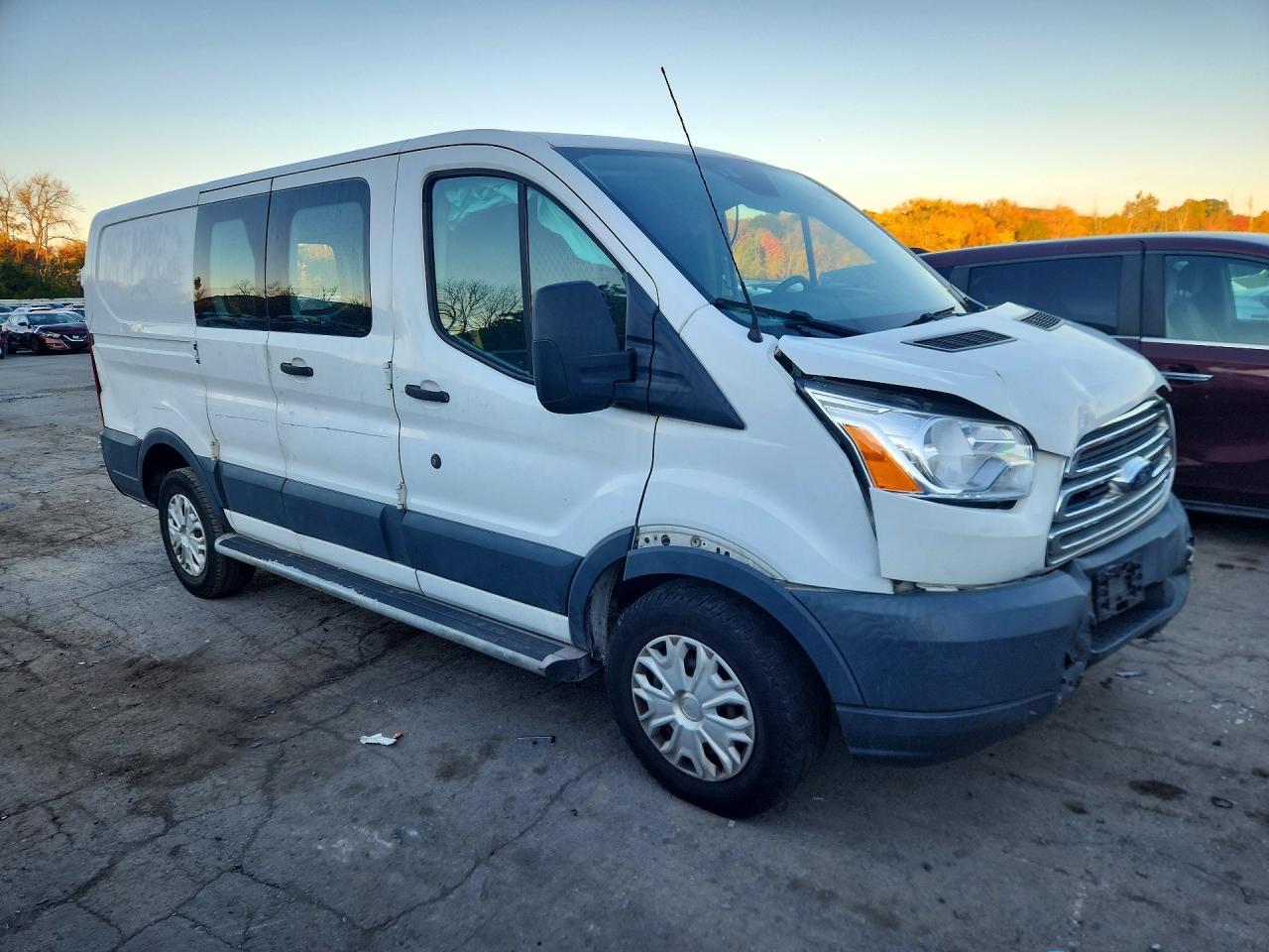 2018 FORD TRANSIT 250 DELIVERY VAN — Фото 4 из 13