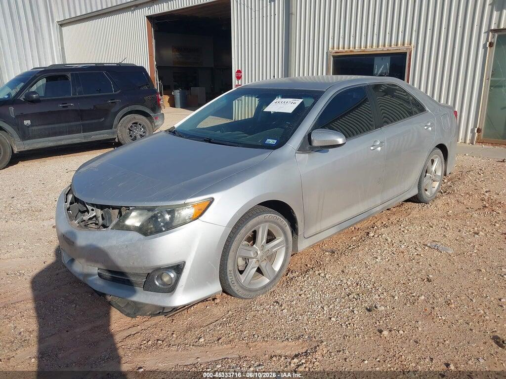 4T1BF1FK8EU351417 2014 TOYOTA CAMRY photo no. 2