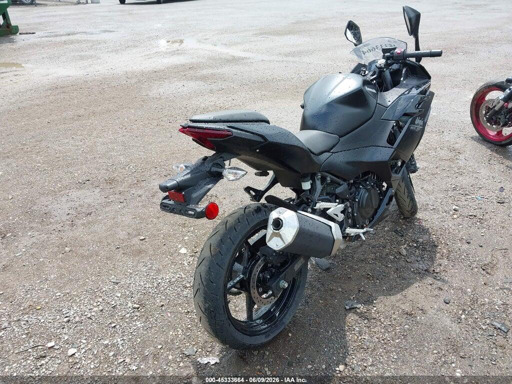 ML5EXGH17TDAA9422 2026 KAWASAKI EX500 photo no. 4