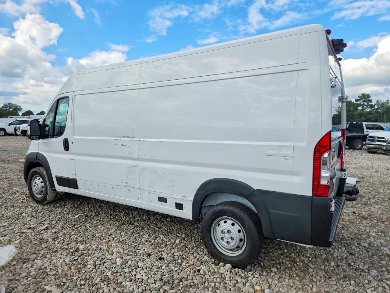2023 RAM PROMASTER 2500 VF HIGH ROOF DELIVERY VAN — Фото 2 из 14