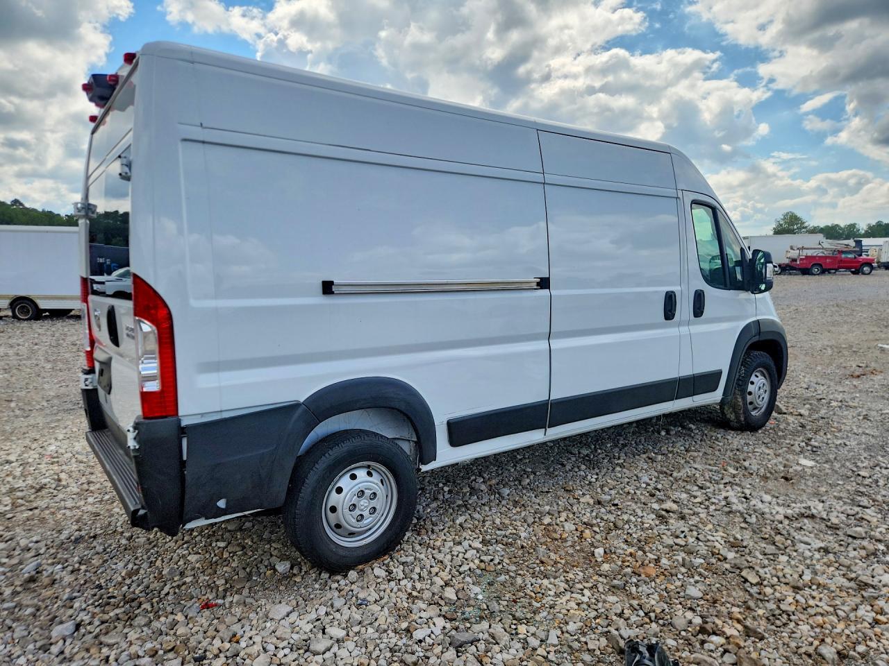 2023 RAM PROMASTER 2500 VF HIGH ROOF DELIVERY VAN — Фото 3 из 14