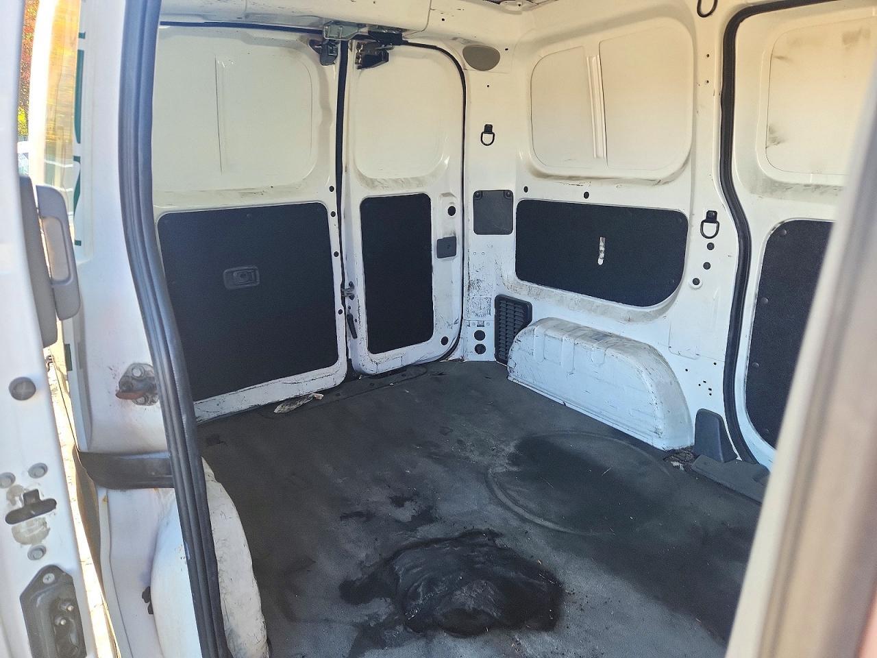 2020 NISSAN NV200 SV — Фото 10 из 13