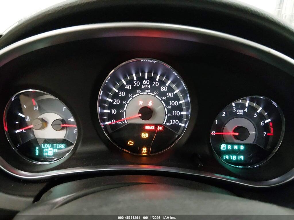 1C3BC1FB7BN552314 2011 CHRYSLER 200 photo no. 7