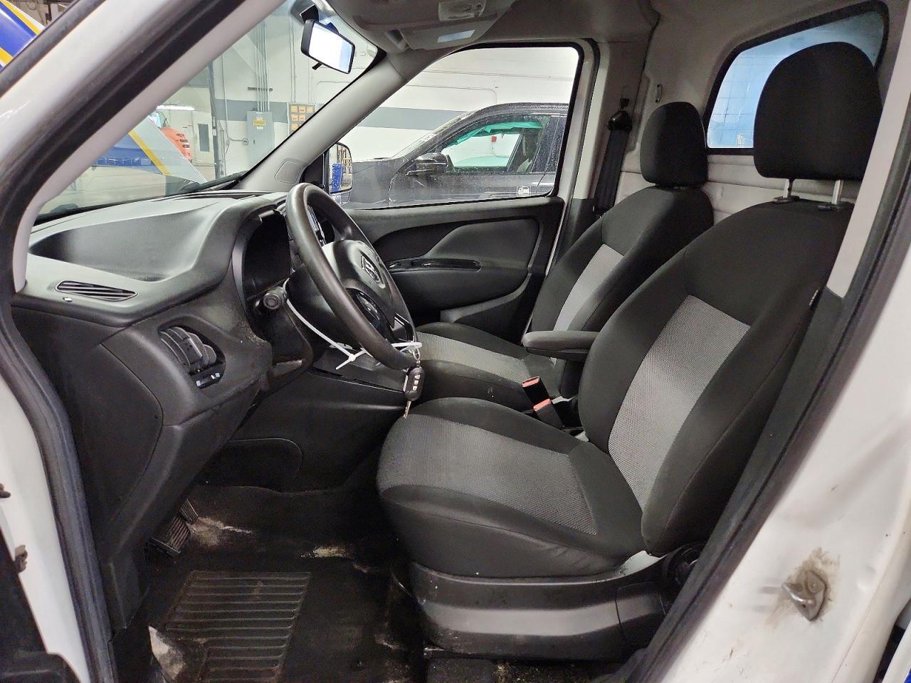 2020 RAM PROMASTER CITY DELIVERY VAN — Фото 7 из 13