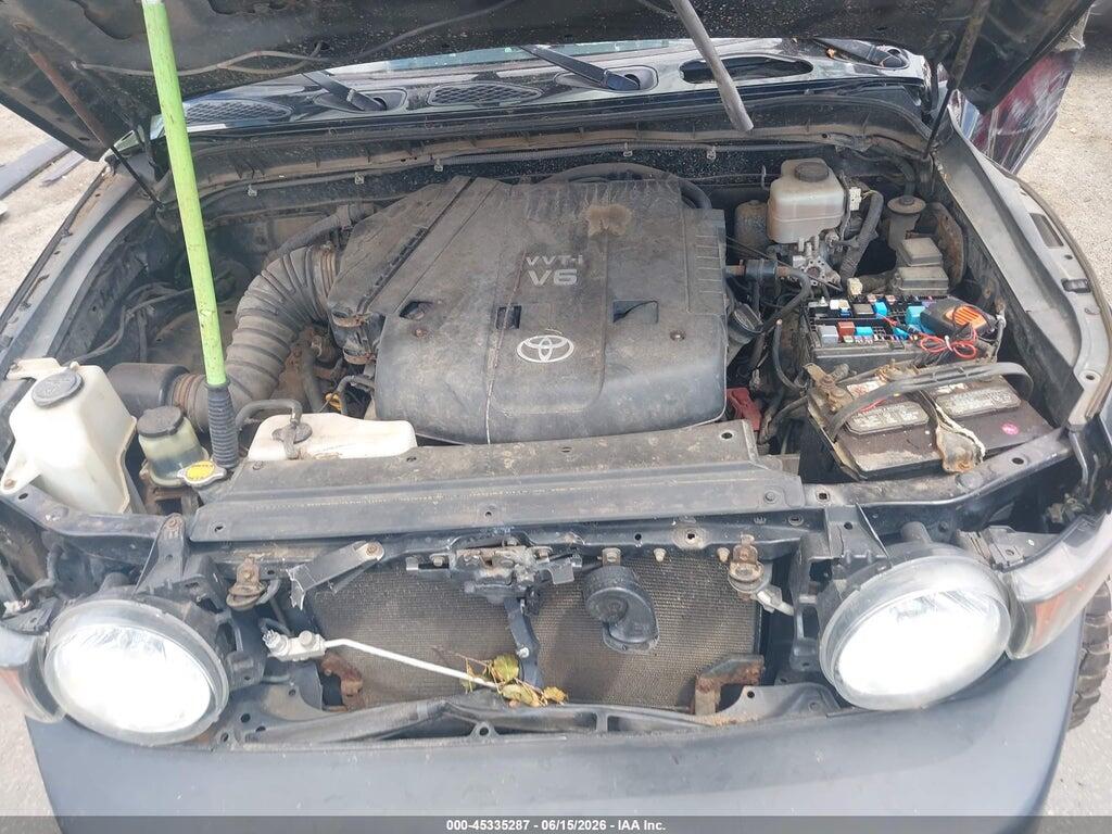 JTEBU11FX70020459 2007 TOYOTA FJ CRUISER photo no. 10