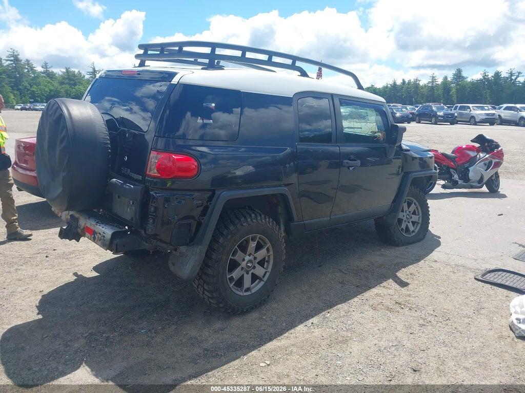 JTEBU11FX70020459 2007 TOYOTA FJ CRUISER photo no. 4