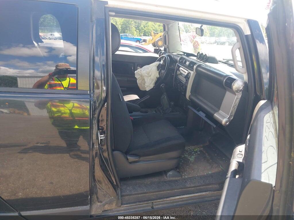 JTEBU11FX70020459 2007 TOYOTA FJ CRUISER photo no. 5