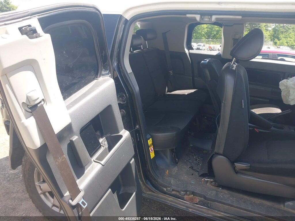 JTEBU11FX70020459 2007 TOYOTA FJ CRUISER photo no. 8