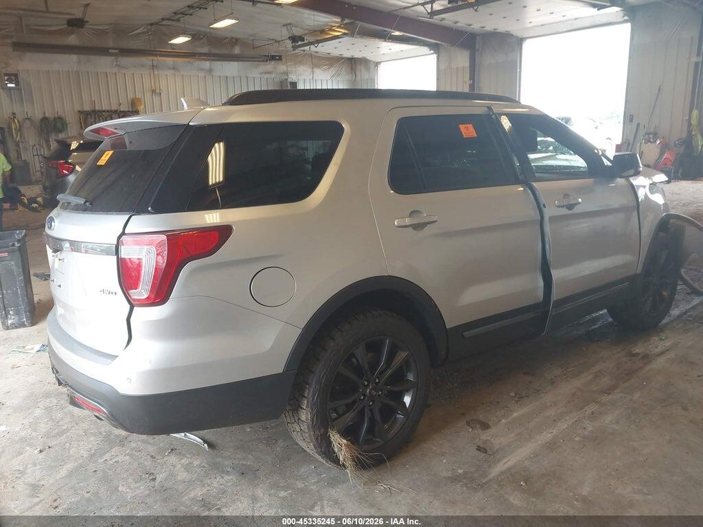 1FM5K8D89HGD39062 2017 FORD EXPLORER photo no. 4