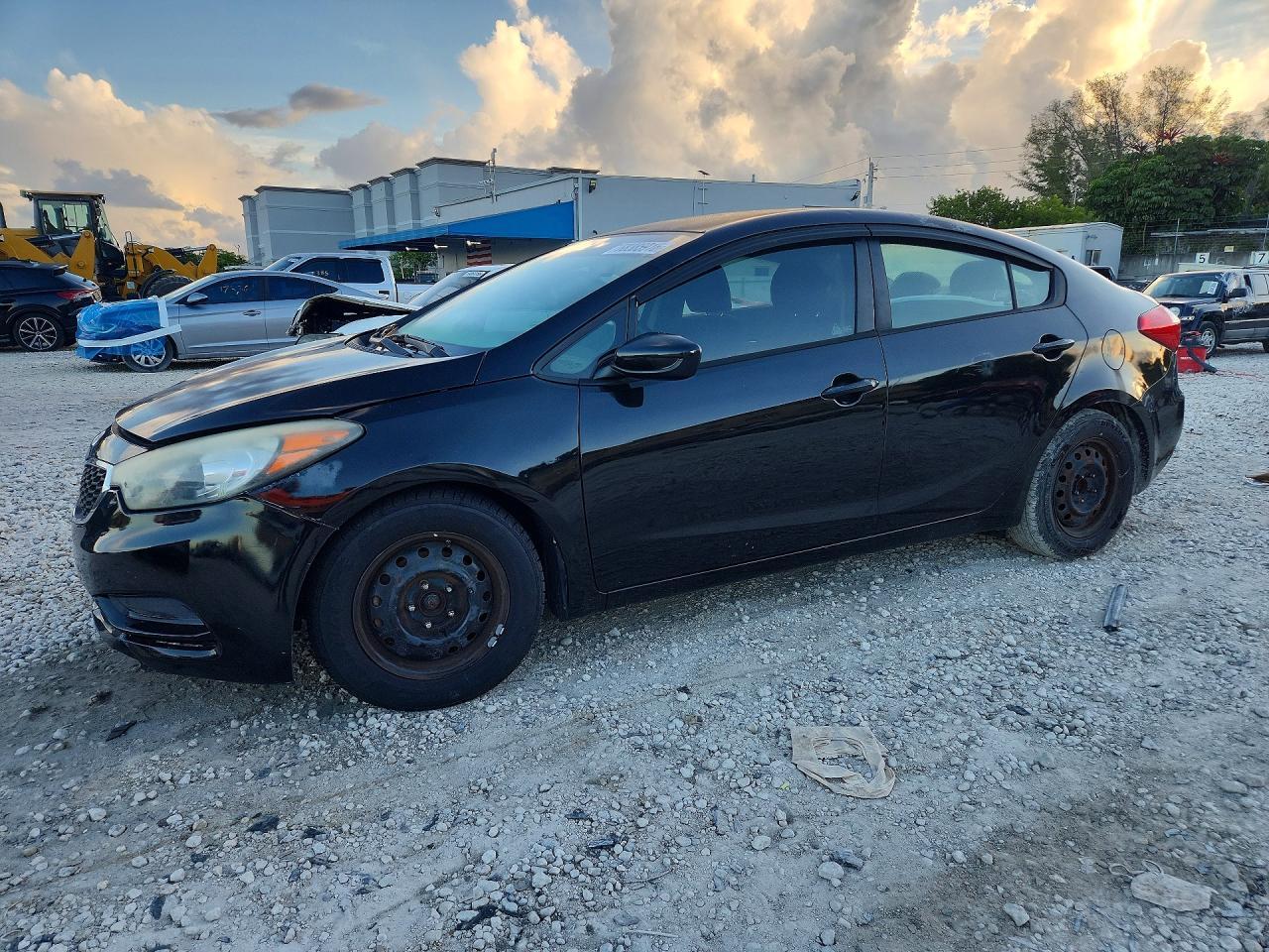 2016 KIA FORTE LX