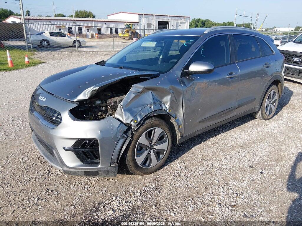 KNDCB3LC2N5531483 2022 KIA NIRO photo no. 2