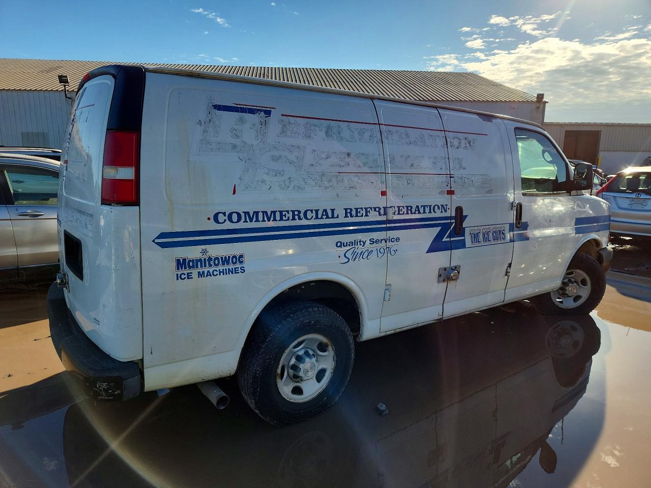 2009 CHEVROLET EXPRESS G3500 — Фото 3 из 13