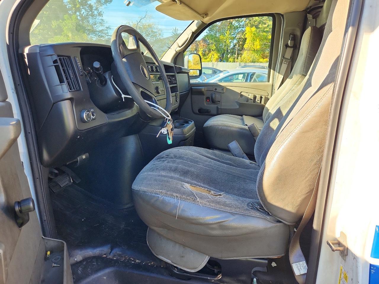 2009 CHEVROLET EXPRESS G3500 — Фото 7 из 13
