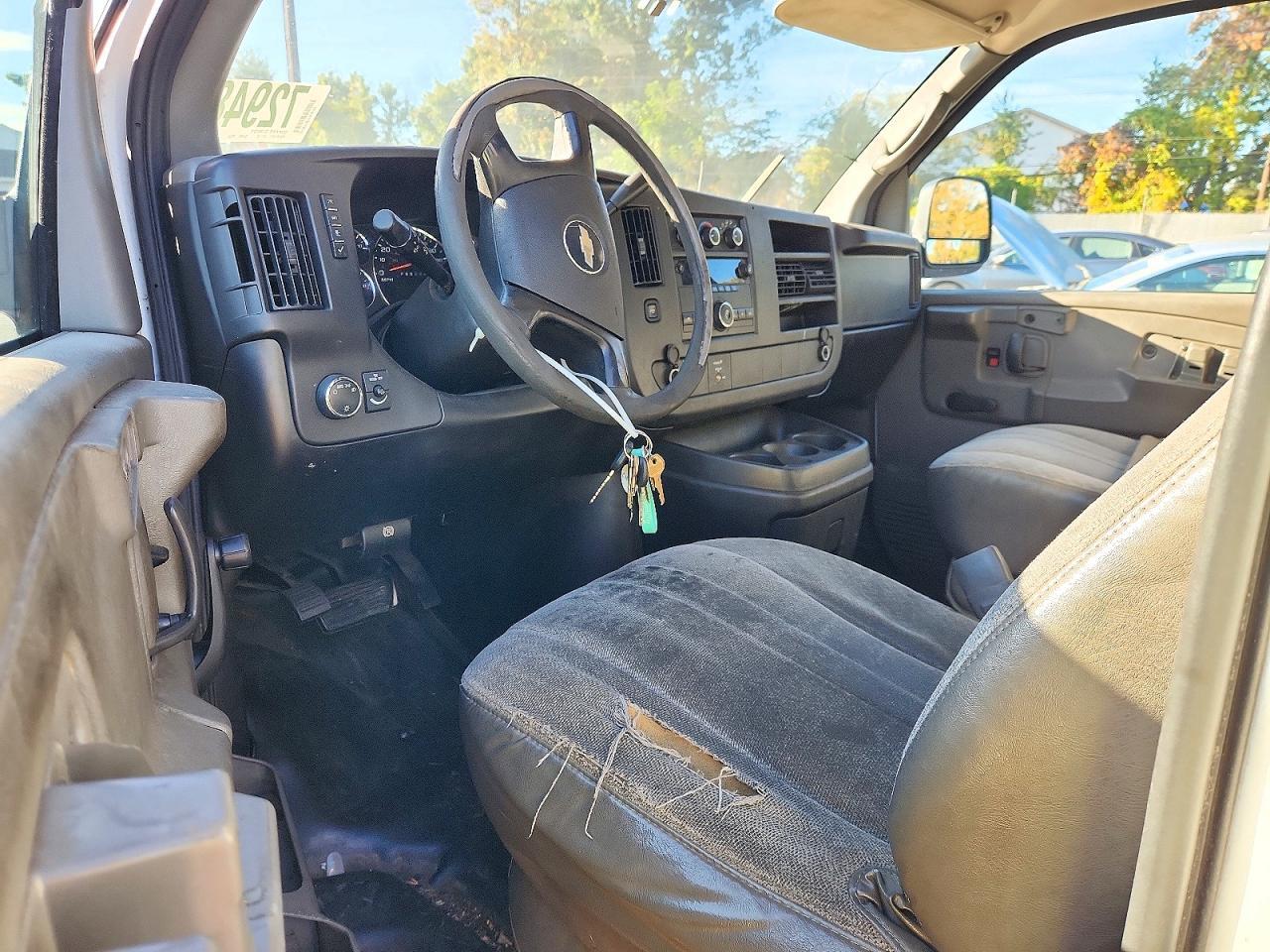 2009 CHEVROLET EXPRESS G3500 — Фото 8 из 13