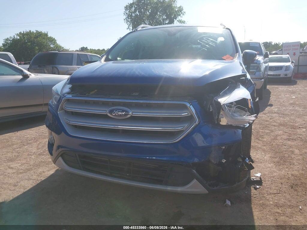 1FMCU0J92JUC07610 2018 FORD ESCAPE photo no. 12